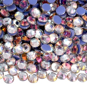 OLeeya Vente en gros de cristaux thermocollants de haute qualité, très demandés, couleurs brillantes, strass thermocollants en verre pour vêtements - Product Image 2