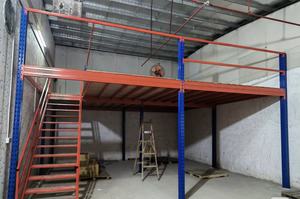 Étagères de supermarché en métal robustes de qualité commerciale avec étagères perforées, revêtement en poudre époxy pour les commerces de détail et les épiceries - Product Image 6