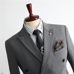 2025 abiti da uomo di alta qualità Slim Fit <span class=keywords><strong>grigio</strong></span> tailleur alto <span class=keywords><strong>doppiopetto</strong></span> professionale <span class=keywords><strong>abito</strong></span> Casual da uomo abiti da sposa - Product Image 2