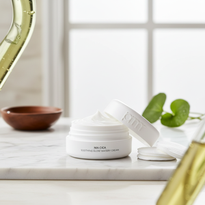 Primera Nia Cica Crème Aqueuse Éclat Apaisante 30ml Ensemble de Recharge Crème et Lotion pour le Visage de Qualité avec 2ea Pad - Product Image 3