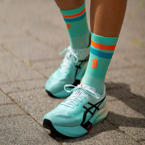 Chaussettes <span class=keywords><strong>de</strong></span> course athlétiques à rayures personnalisées, anti-ampoules, <span class=keywords><strong>de</strong></span> haute qualité, pour la course sur sentier et le cyclisme, avec amorti et rembourrage, chaussettes <span class=keywords><strong>de</strong></span> sport pour la course - Product Image 2