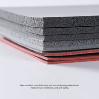 Échantillon gratuit découpé par le fabricant : Panneau en mousse de silicone liquide isolant, imperméable, haute résilience, à surface lisse