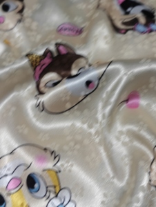 Ropa de calidad superior-Ropa de dormir 120gsm Transpirable Resistente a las arrugas Tela de seda Latina Impreso Tejido Ligero Pijama de Vietnam - Product Image 4