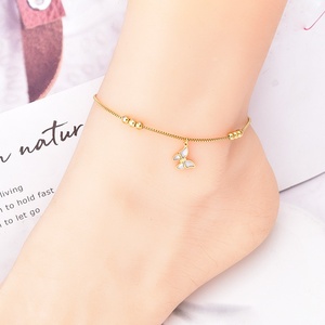 Diverses Chaînes de Cheville en Perles Dorées avec Cœur, Papillon en <span class=keywords><strong>Nacre</strong></span> et Zircon Vert, Bijoux de Pied pour Femme en Acier Inoxydable Inaltérable - Product Image 3