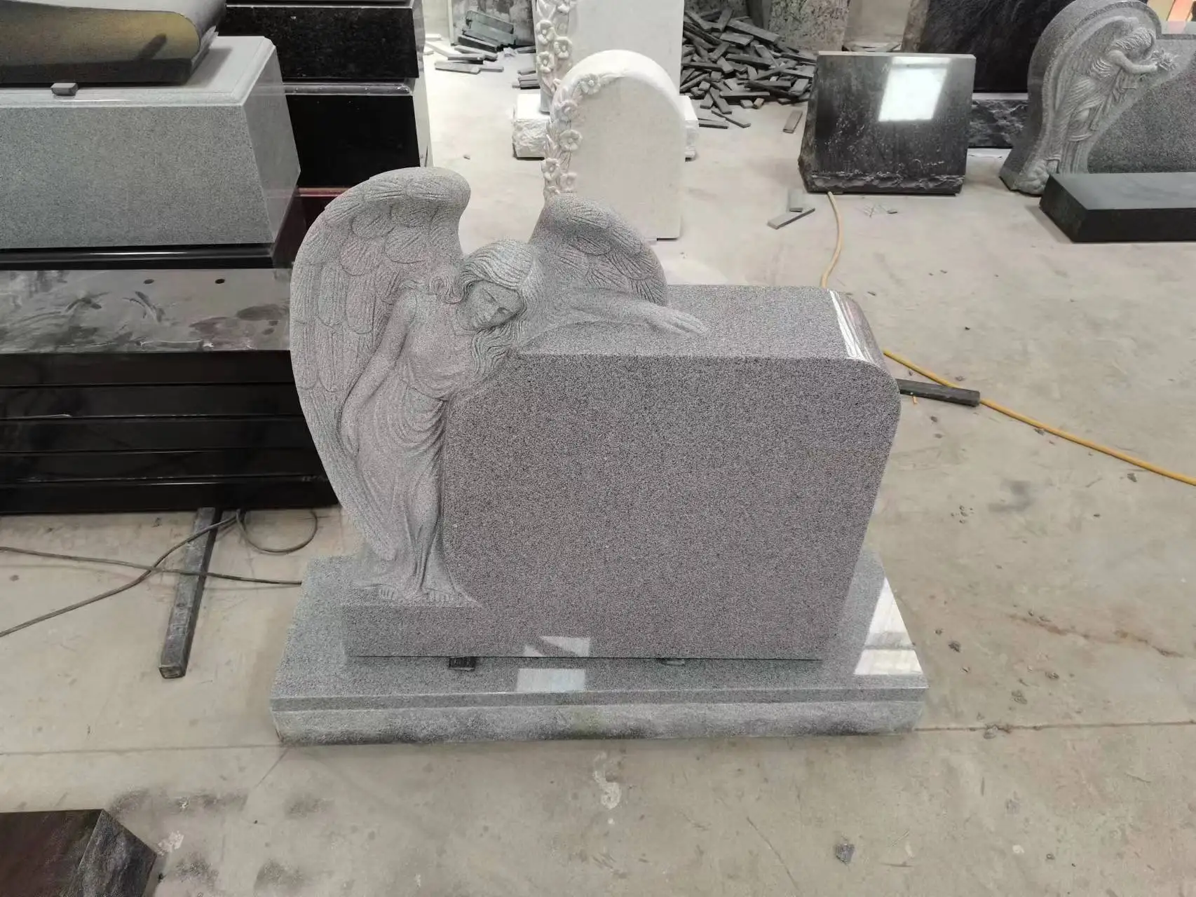 Granite Grave Stone Cemetery Tombstones and Monuments Gravestone for American Market