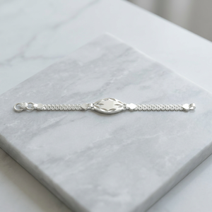 Pulsera de Plata de Ley 92.5% con Dijes Adorables para Recién Nacidos, Accesorio de la Suerte para Bebés - Product Image 3
