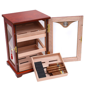 Humidor de Cedro Español Hecho a Mano con Acabado Lacado, Ecológico, con Higrómetro y Tres Bandejas Móviles - Product Image 5