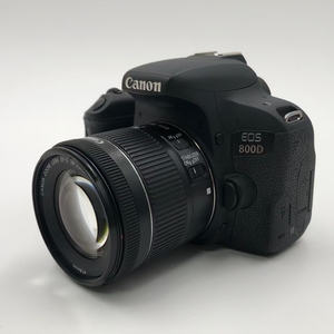Cámara Digital de Segunda Mano al por Mayor, Canon EOS 800D 18-55mm IS STM 24.2MP, Dual Pixel AF, WiFi, DSLR, Certificada para Vlogging, Usada - Product Image 1