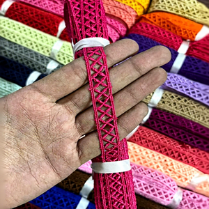 ชุดเดรสอาบายะปักลายดอกไม้ลูกไม้ทำมือจากผ้าฝ้าย 100% สีสันหลากหลาย ดีไซน์คลาสสิกแบบดั้งเดิม สวยงาม เป็นมิตรกับสิ่งแวดล้อม ขายดี - Product Image 1