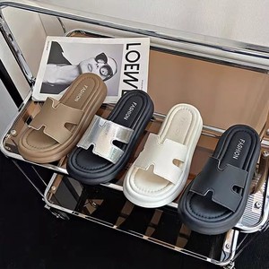 Sandalias Planas de Plataforma con Punta Abierta BaiHu, Estilo Verano-Otoño, Diseño Moderno y a la Moda con Suela Gruesa de Goma - Product Image 3