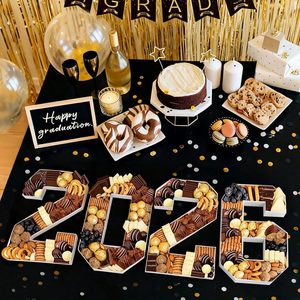 กล่องใส่ของว่างสำหรับงานรับปริญญาปี 2026 ขนาด 10 นิ้ว กันน้ำ ทำจากกระดาษและพลาสติกเกรดอาหาร - Product Image 5