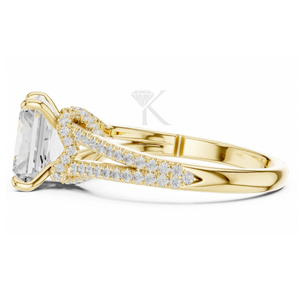 Anillo de compromiso de corte radiante en oro amarillo con tallo dividido, diamantes pavé y halo oculto. Anillo nupcial llamativo y elegante para aniversario. - Product Image 1