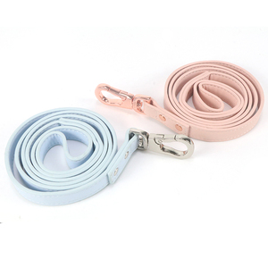 Laisse pour chien en cuir PU imperméable et durable pour chiens de petite à moyenne taille, laisse de promenade facile à nettoyer avec logo personnalisé - Product Image 5