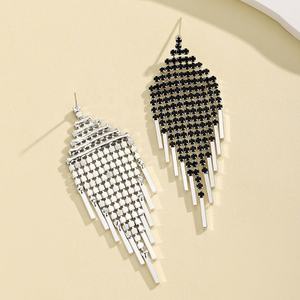 Boucles d'oreilles pendantes longues et exagérées de style coréen personnalisées, clous d'oreilles tendance, pendentifs, accessoires d'oreille à la mode, célèbres sur Internet - Product Image 6