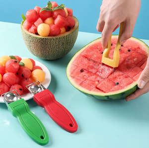 <span class=keywords><strong>2022</strong></span> Venta caliente fácil de usar cortador de melón multifuncional de acero inoxidable cortador de sandía corte de rueda cuchara de melón - Product Image 1