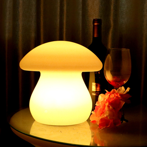 Lampe intelligente en forme de champignon à LED rechargeable solaire, nouveau design - Product Image 6