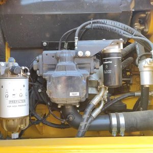 Excavadora de cadenas KOMATSU PC200 usada en oferta, capacidad de cazo de 0.8m para trabajo pesado - Product Image 6