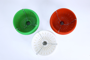 Pot de fleurs suspendu rond bicolore en PP, directement de l'usine, disponible avec chaîne métallique et crochet pour balcon, petite taille - Product Image 5
