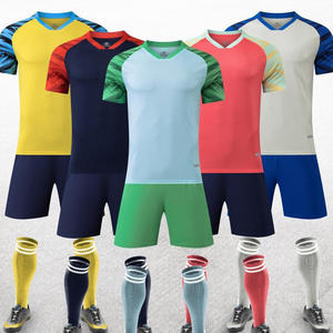 Conjunto de Uniforme de Fútbol Deportivo Profesional Personalizado 100% Poliéster, Transpirable, de Secado Rápido y Ligero - Product Image 1