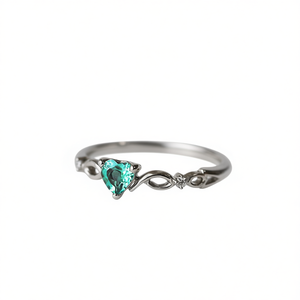 Anillo de Diamante Verde Platino con Corte Corazón Romántico para Mujer, Joyería de Compromiso con Engaste de Puntas, Modelo JS-XYH-10024 - Product Image 1