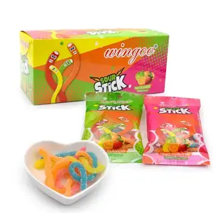 Groothandel Custom Regenboog Zoetzure Stok Worm Jelly Gummy Candy