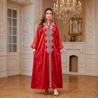 Robe longue de luxe élégante d'hiver avec broderie de strass, col montant, manches chauve-souris, style Abaya Kaftan, pour célébrations spéciales