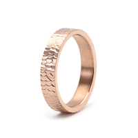 Bague en acier inoxydable 4mm Argent Or Rose Écailles de dragon et écailles de poisson Bague en acier inoxydable Bagues de doigt 703