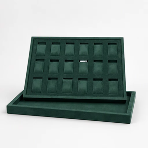 Estuche Rectangular Verde para Reloj, Caja de Terciopelo con Interior a Prueba de Polvo para Relojes de Lujo - Product Image 1