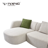 Fournisseur direct d'usine, canapé en tissu Chesterfield moderne en forme de L, confortable et réglable, pieds en bois, appartement, villa