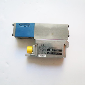 วาล์วควบคุมทิศทางแบบสัดส่วน Rexroth รุ่น 4WRPEH หมายเลข 0811404611 4WRPEH6C4B12L-2X/G24K0/A1M - Product Image 3