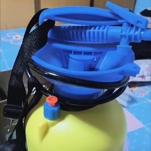 Pulverizador Manual de Alta Presión de 10L para Jardín Pequeño, para Lavar el Coche en Casa, Pulverizar Pesticidas y Desinfectar - Product Image 4