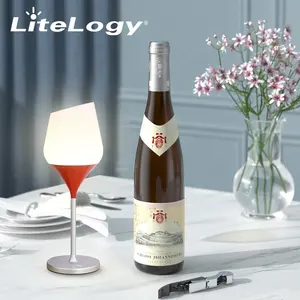अभिनव नेतृत्व वाली वाइन ग्लास टेबल उच्च गुणवत्ता वाले पोर्टेबल सजावटी लक्जरी रिचार्जेबल टच वातावरण लैंप उपहार