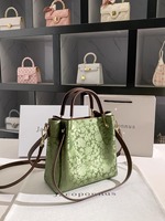 Sac à main de luxe personnalisé 2025 pour femmes, en PU, élégant, résistant à l'eau, sac fourre-tout de soirée brodé pour l'été