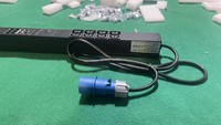 Smart C39 PDU 42 prises (C13 + C19) | Surveillance à distance par contrôle de prise | Support triphasé | Écran LCD | Distribution d'alimentation