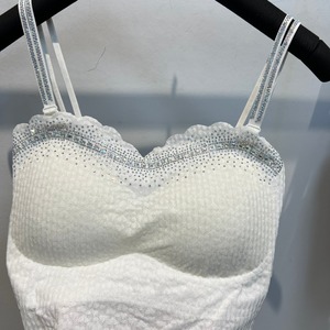 Débardeur court élégant à fines bretelles et rembourré pour <span class=keywords><strong>femme</strong></span>, à porter seul ou en sous-vêtement - Product Image 2