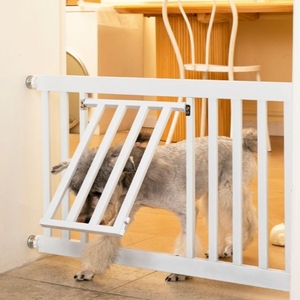 Puerta de Aislamiento Moderna <span class=keywords><strong>para</strong></span> Mascotas, Barrera Anti-entupimiento <span class=keywords><strong>para</strong></span> Gatos y <span class=keywords><strong>Perros</strong></span>, Valla Interior de Seguridad Metálica Ajustable con Cierre Push-Up - Product Image 3