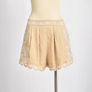 Top vêtements pour femmes, shorts brodés de qualité supérieure, vente en gros, fabricant de gros - Product Image 1