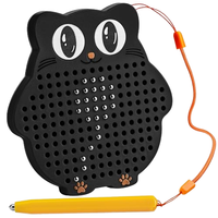 Tableau magnétique en plastique pour enfants et tout-petits, avec perles magnétiques et stylet, 5,8x5 pouces, jouet de voyage pour avion et voiture