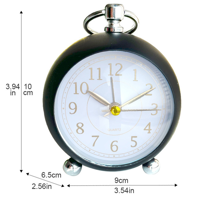 Retro Green Desk Clock Silent Digital Display Small Night Light Battery Powered Table Clock