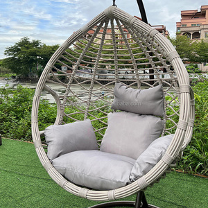 Chaise suspendue en rotin pour <span class=keywords><strong>nid</strong></span> <span class=keywords><strong>d</strong></span>'<span class=keywords><strong>oiseau</strong></span> en plein air Chaise suspendue pour les loisirs <span class=keywords><strong>d</strong></span>'intérieur Chaise à oeufs suspendue pour l'extérieur avec cadre en métal - Product Image 2
