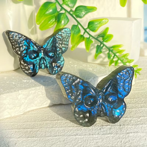 Calaveras de Labradorita Azul Talladas a Mano de Alta Calidad Natural con Destellos Azules para Decoración - Product Image 4