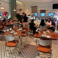 Ensemble de table et de chaises pliantes pour restaurant, meubles économiseurs d'espace pour café, restaurant de restauration rapide