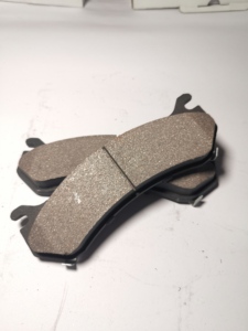 Nouvelles plaquettes de <span class=keywords><strong>frein</strong></span> semi-métalliques en céramique D1386-8494 pour Audi Mitsubishi L300 pour 2025 M440 pour Vitz 2013 <span class=keywords><strong>Mini</strong></span> Cooper S F55-WLRO - Product Image 3