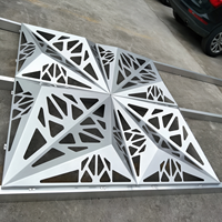 Panneau décoratif en aluminium découpé au laser CNC sur mesure, revêtement en aluminium perforé pour la décoration de façade extérieure de bâtiment