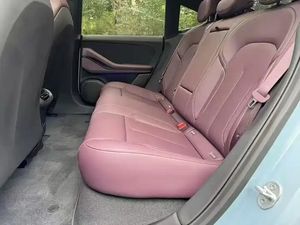 Auto Eléctrico Usado 2024 NIO ET5, Vehículo de Nueva Energía, Alta Autonomía, 4 Puertas, 5 Asientos - Product Image 4