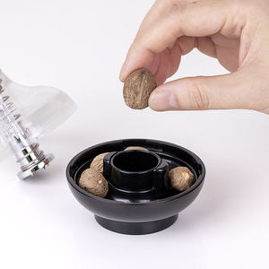 Moulin à Noix de Muscade de Qualité Supérieure en ABS, Réglable en Fineness, pour Épices, Outil de Cuisine, Idéal pour le Broyage des Grains – Nouveauté pour le Shopping en Ligne - Product Image 5