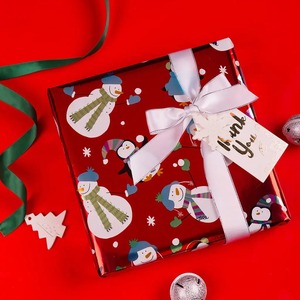Custom Eco-Friendly Merry Christmas Gift <b>Wrap</b> <b>Roll</b> Metallized <b>Paper</b> Double-Sided Coated Recyclable Snowmen Ornaments Design - Product Image 2