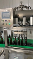 Machine isobare de remplissage et de bouchage de bouteilles de bière |   Capsuleuse efficace à 4/6/8/10 têtes