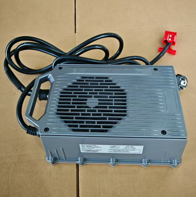 3KW Lithium Battery Charger 24V 10A 36V 15A 48V 50A Sightseeing Cars Portable Charger