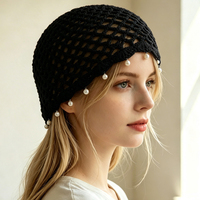 Vente en gros de chapeaux faits main en fil de perles et de paillettes tissées, bonnets tricotés personnalisés ajourés